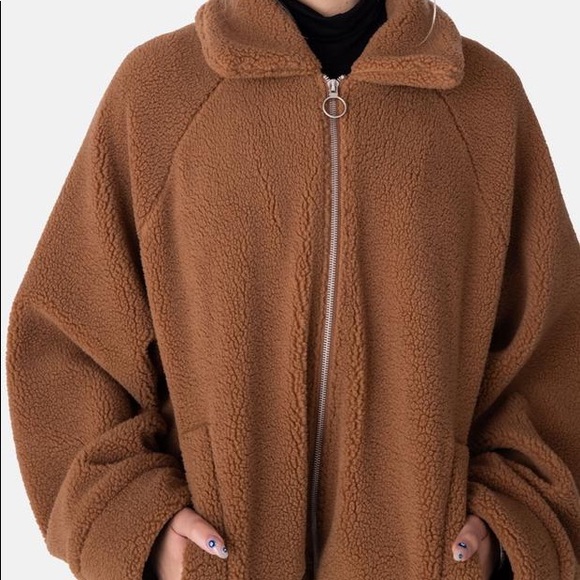 Adika Yogi fuzzy jacket - Picture 3 of 3